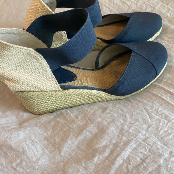 Ralph Lauren navy espadrilles size 10 Charla style - Picture 2 of 6
